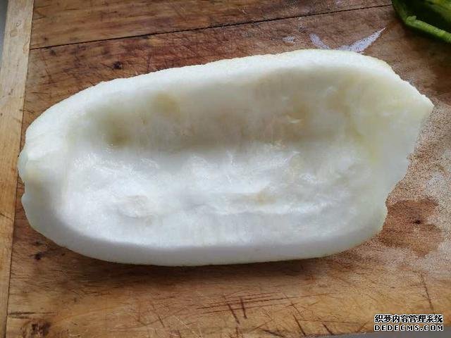 西红柿鸡蛋、韭菜鸡蛋、黄瓜鸡蛋、茄子青椒木耳、冬瓜馅饺子做法
